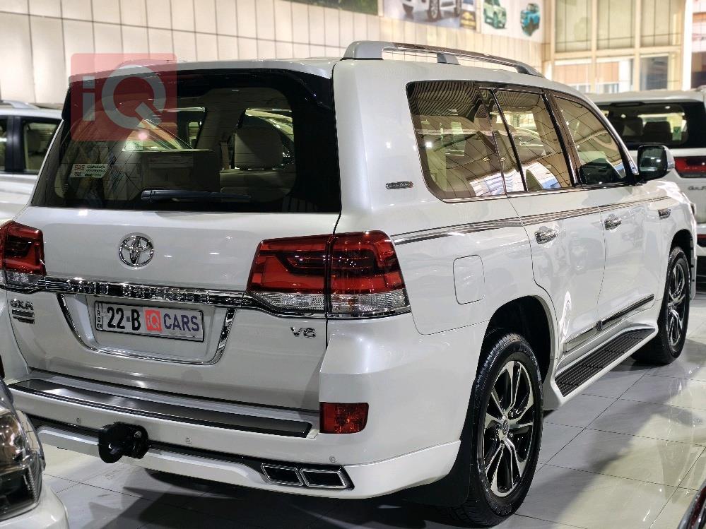 تويوتا لاندكروزر